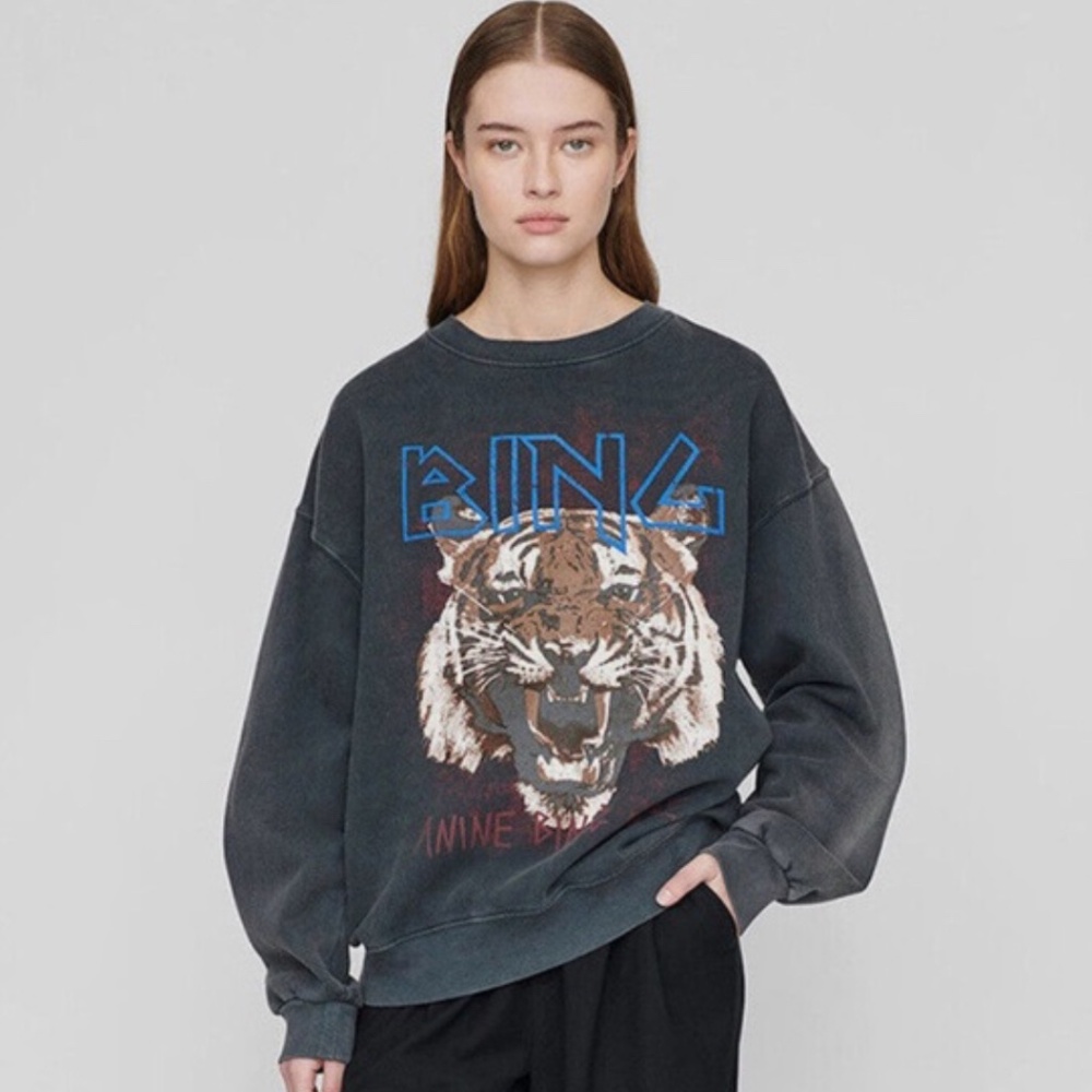 Anine Bing Black Sweatshirt with Tiger Graphic